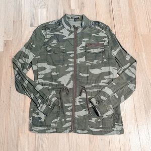 Express Lightweight Camo Jacket Size Medium